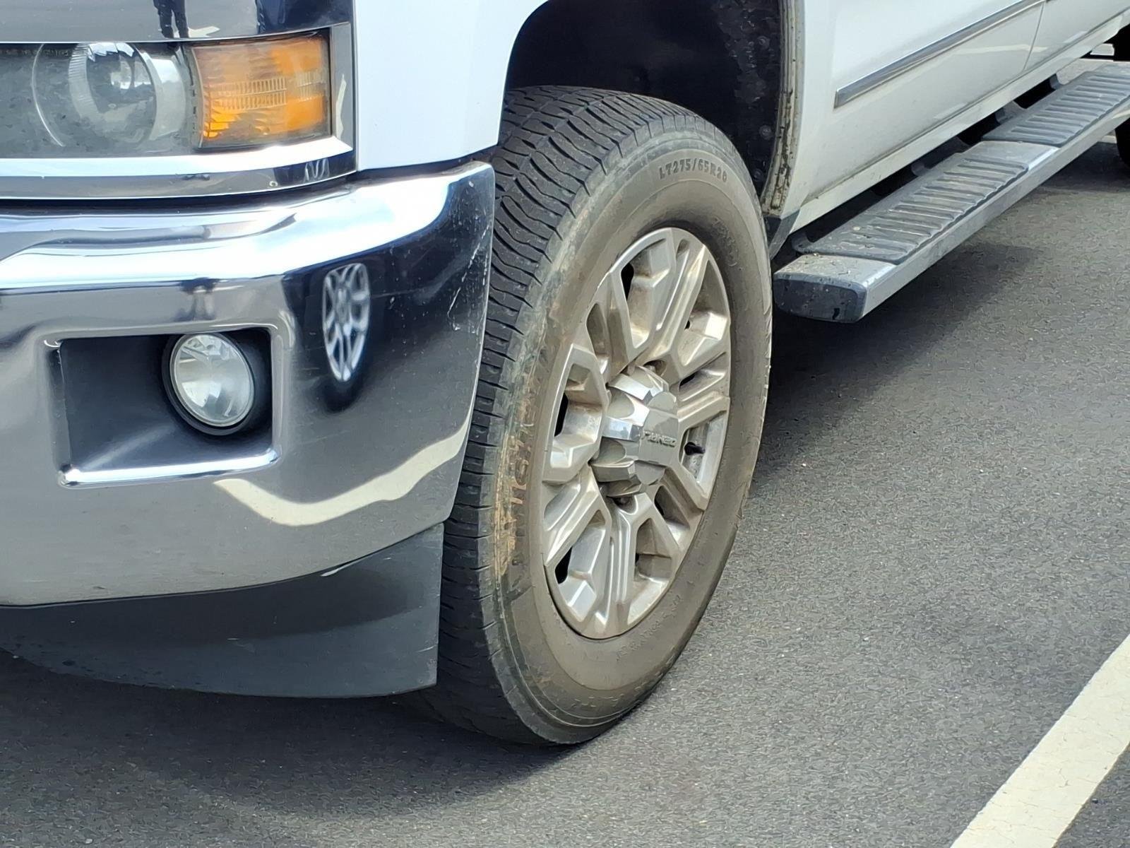 Used 2015 Summit White Chevrolet LTZ image 3