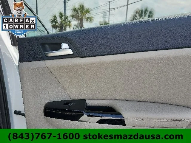 Used 2020 White Kia SX image 20