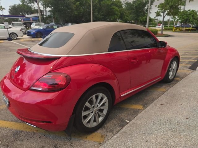 Used 2019 Red Volkswagen 2.0T SE image 2