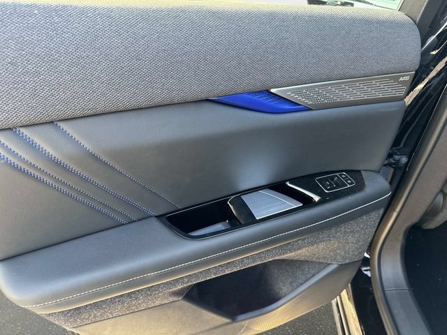2026 Cadillac OPTIQ V-Series - Photo 10