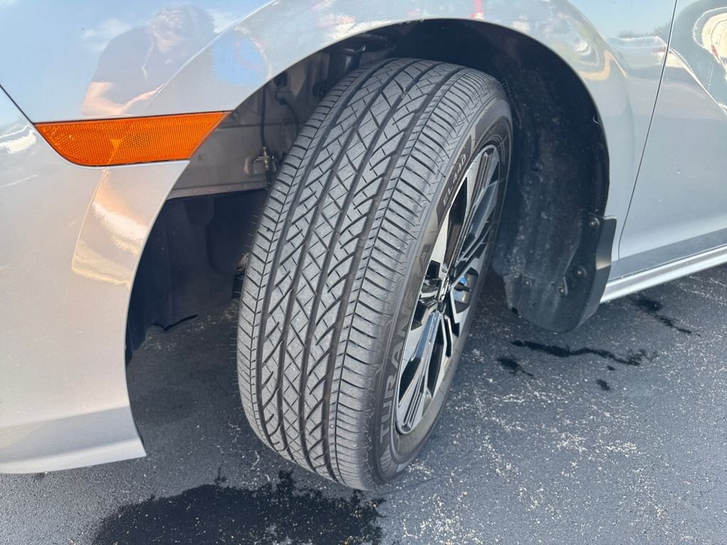 2025 Honda Odyssey Elite - Photo 25