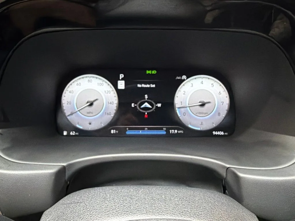 Used 2024 Sierra Burgundy Hyundai SEL image 25