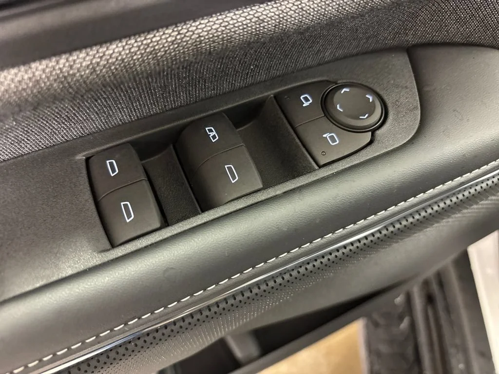 2026 GMC Sierra EV Elevation - Photo 22