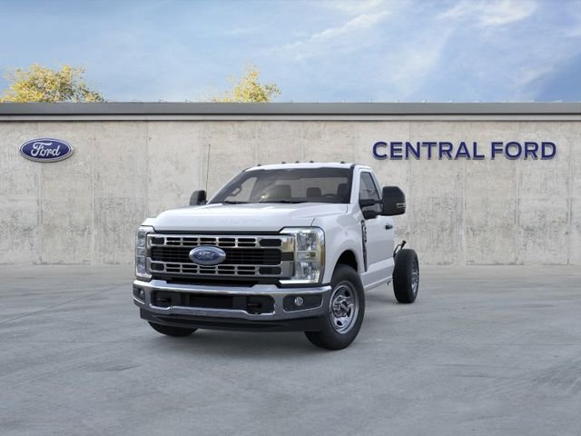 New 2026 Oxford White Ford F-350® XL image 2