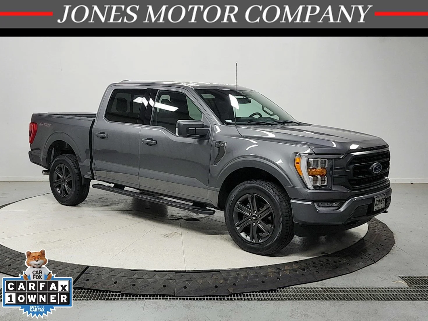 Used 2023 Gray Metallic Ford XLT image 1
