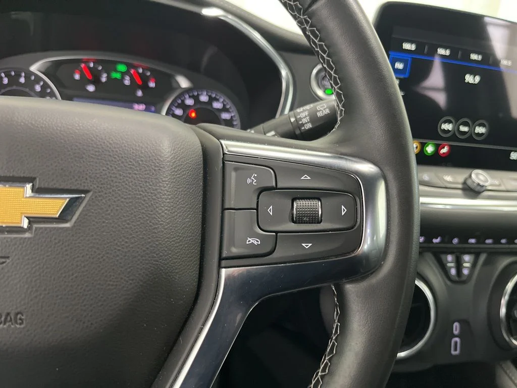 Used 2023 Black Chevrolet LT image 7