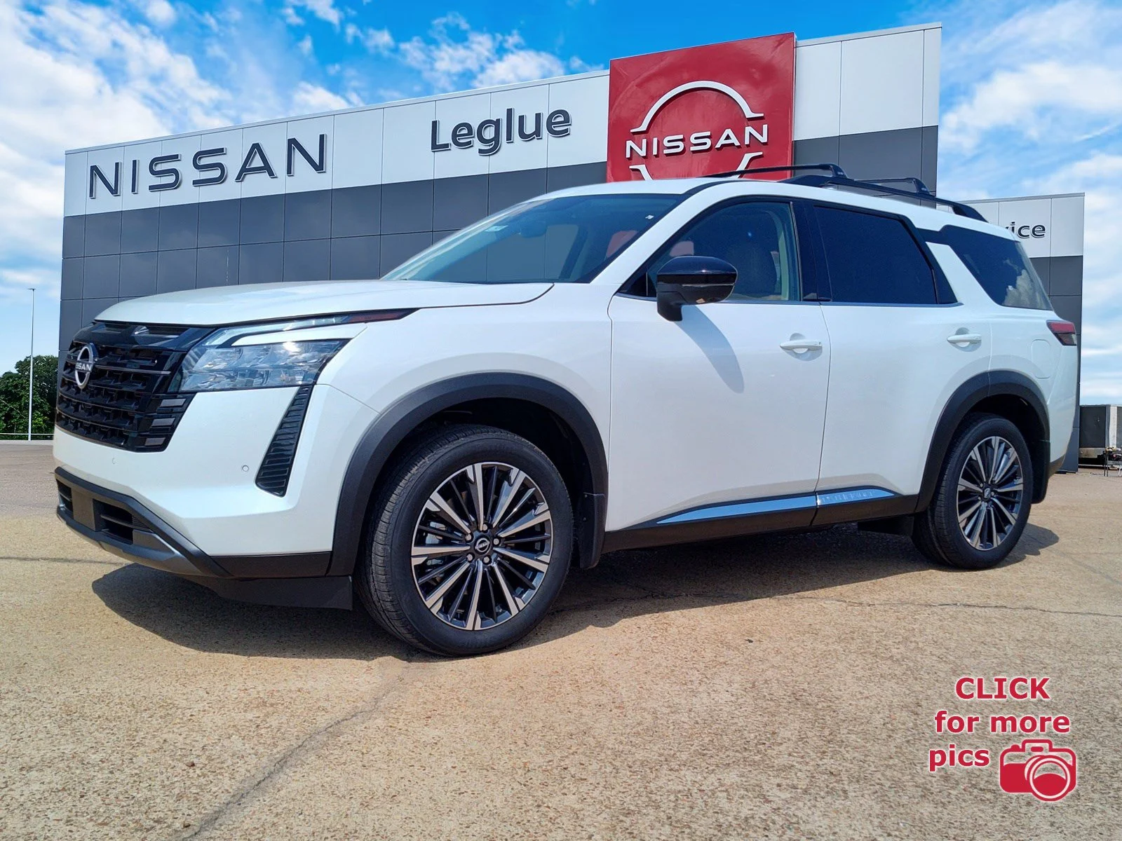 2026 Nissan Pathfinder Platinum