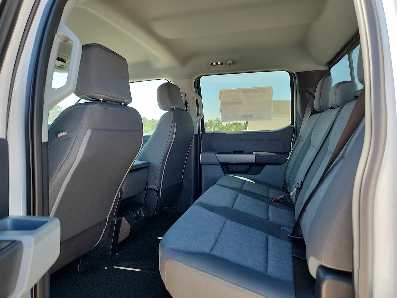 New 2026 Oxford White Ford F-250® XL image 18