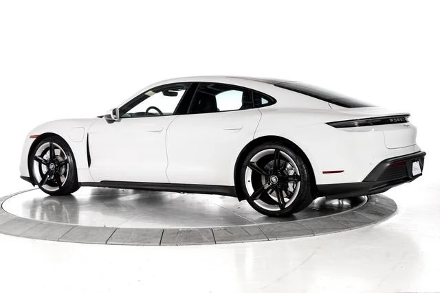 Used 2024 White Porsche  image 3