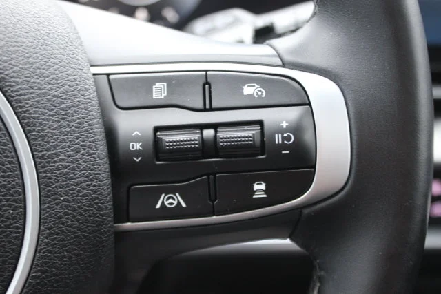 Used 2023 Black Kia SX-Prestige image 17