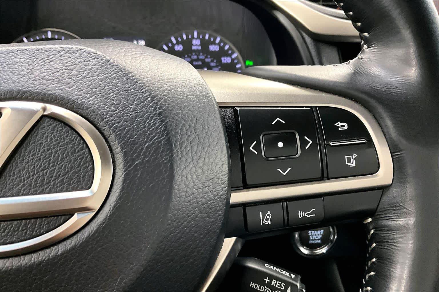 Used 2018 Atomic Silver Lexus  image 23