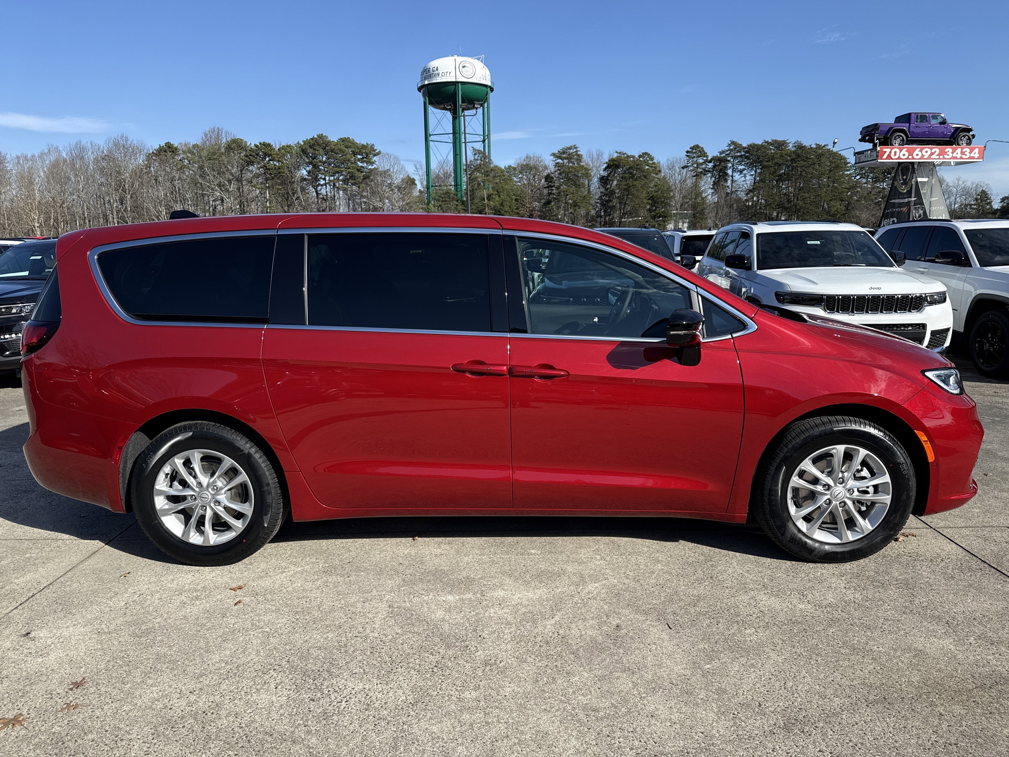 New 2026 Red Hot Pearlcoat Chrysler Select image 8