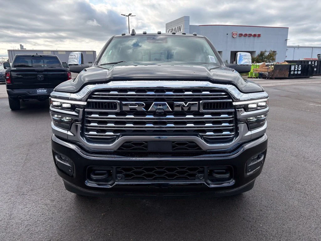 New 2026 Diamond Black Crystal Pearl-Coat Exterior Paint RAM Limited image 2