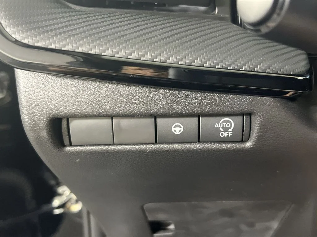 2026 Nissan KICKS SR - Photo 19