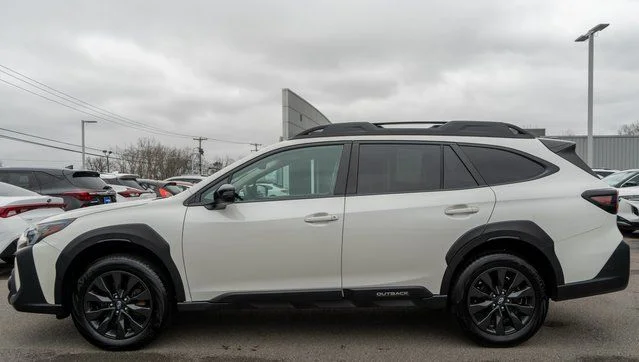 Used 2023 White Subaru Onyx Edition image 9