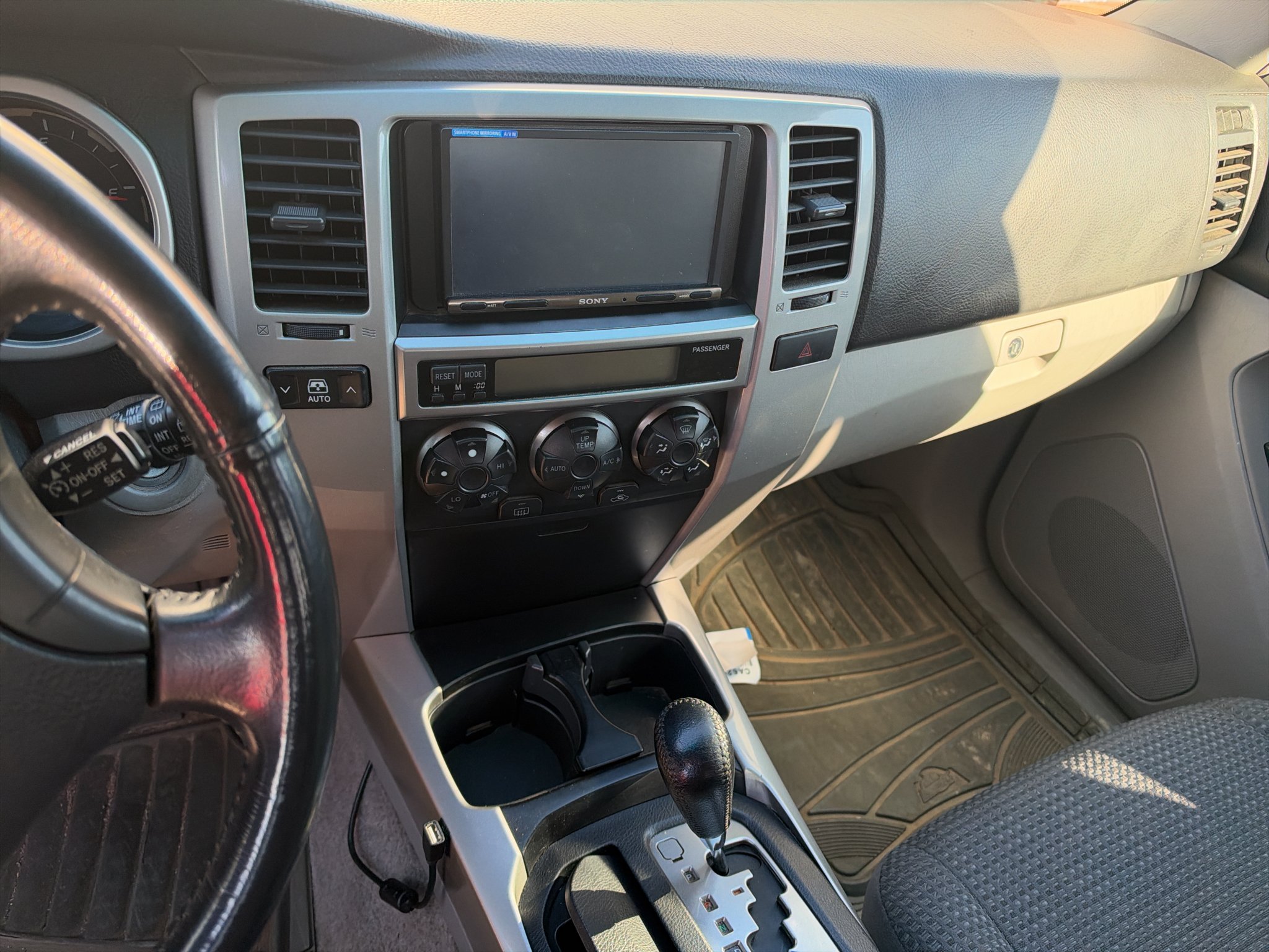 Used 2003 Silver Toyota SR5 Sport image 23