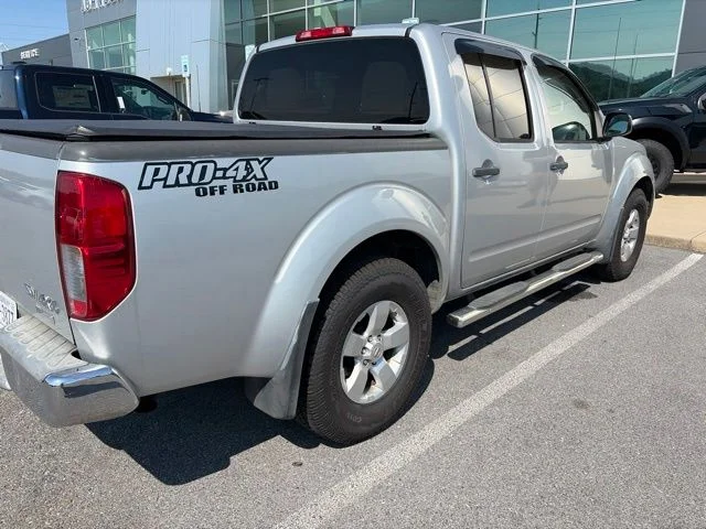 Used 2012 Silver Nissan SV image 19