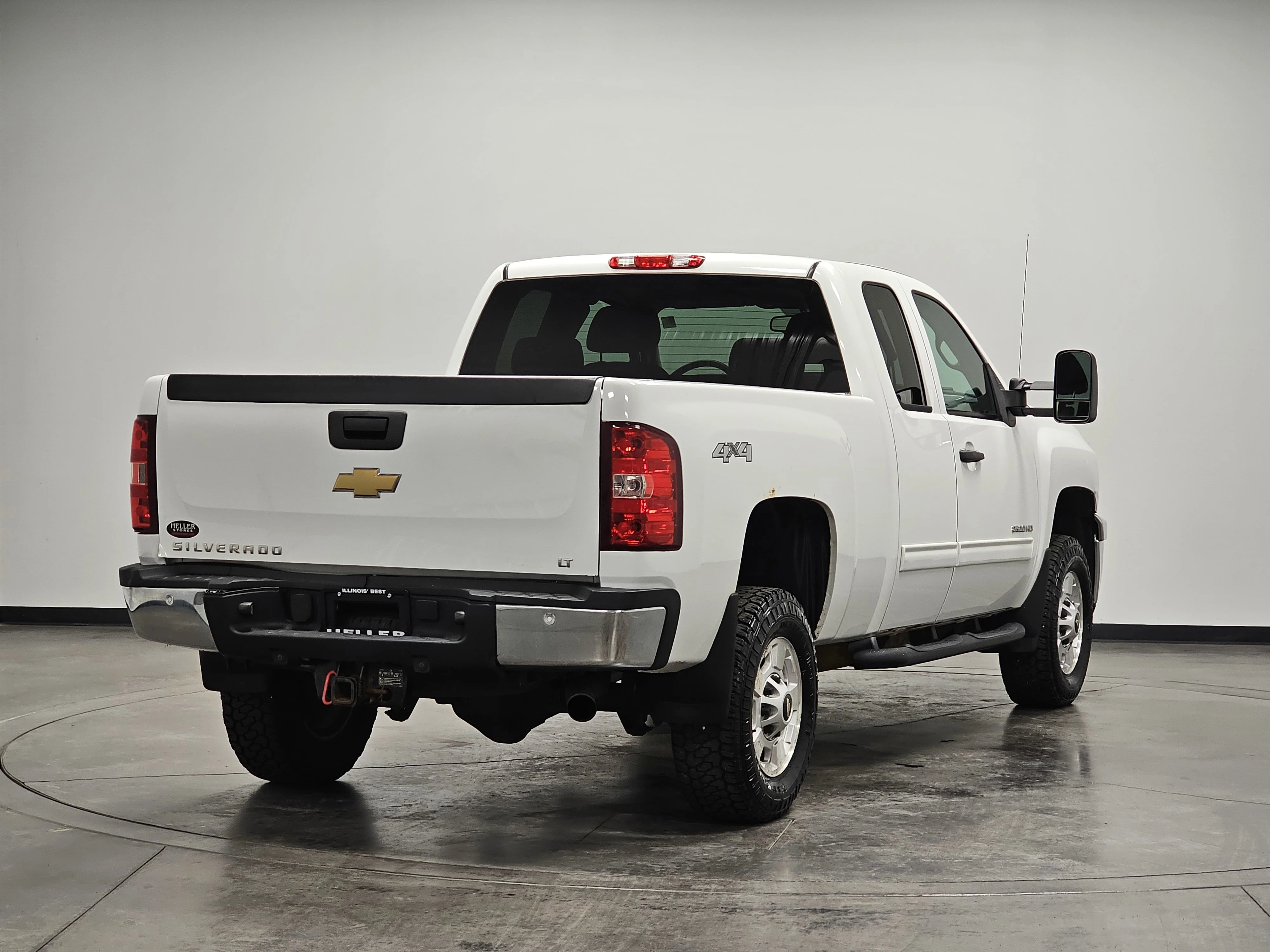 Used 2013 Summit White Chevrolet LT image 8