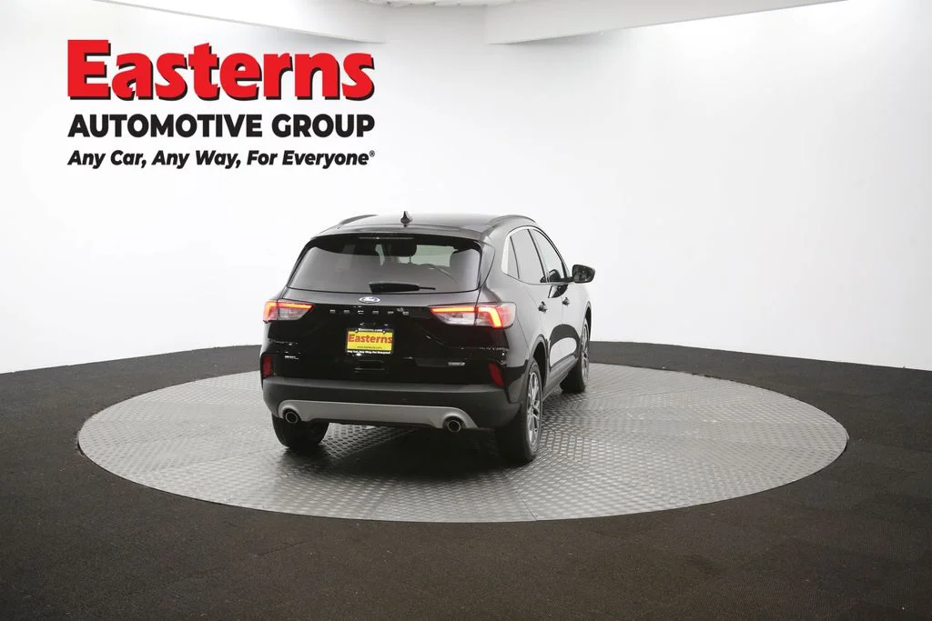 Used 2021 Black Ford SEL image 37