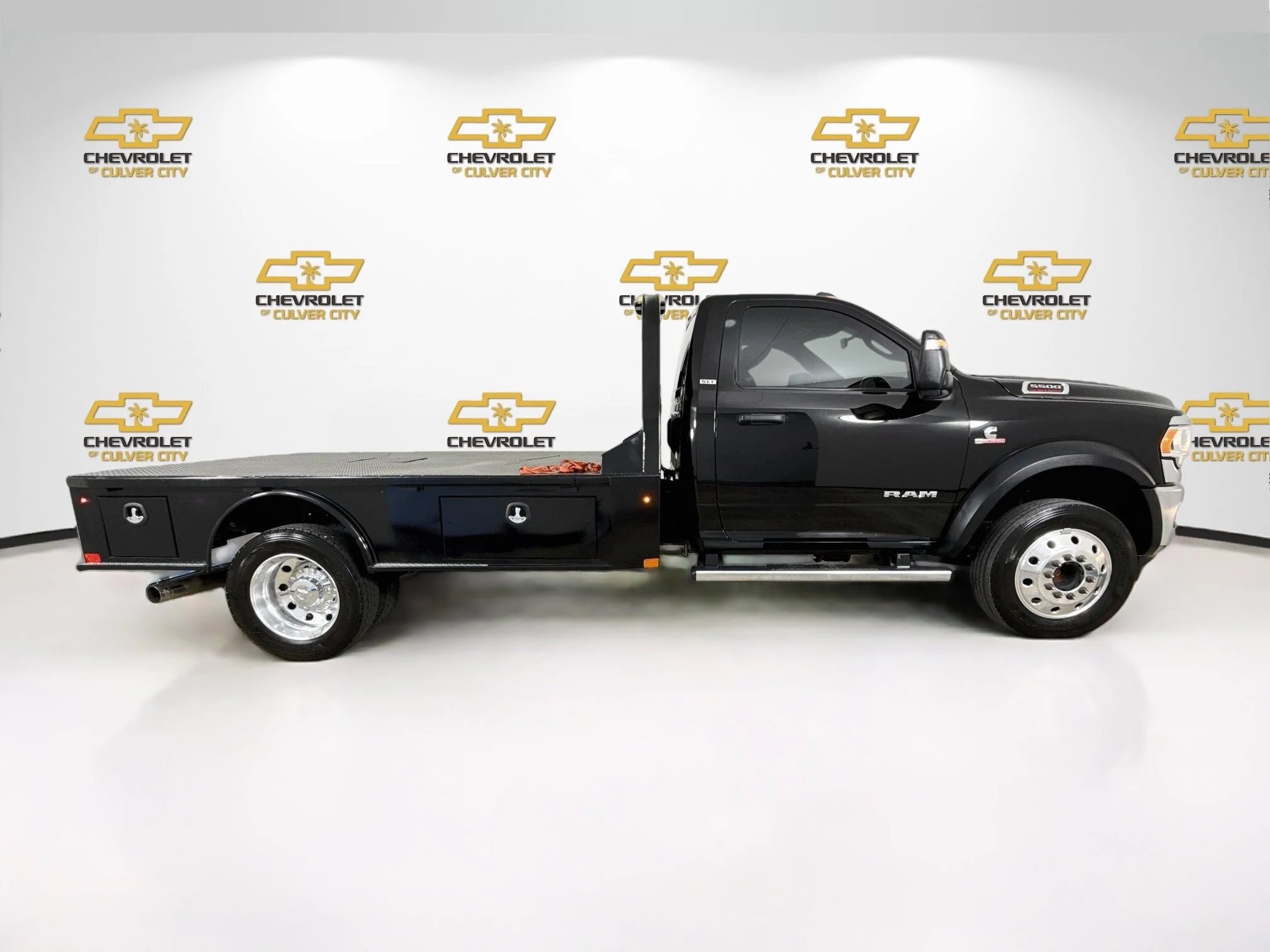 Used 2024  Ram SLT image 9