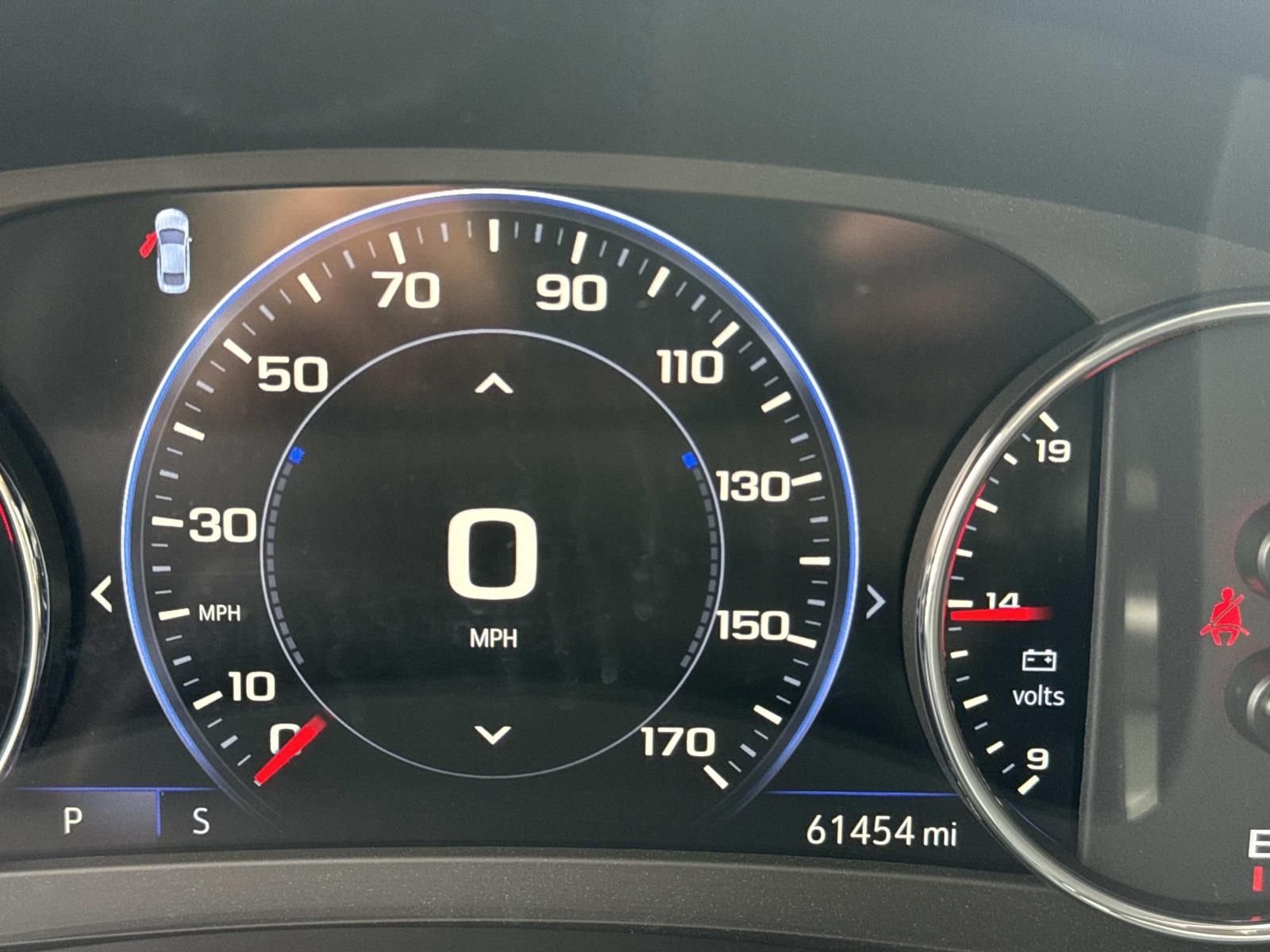 Used 2024 Gray Chevrolet LT image 28