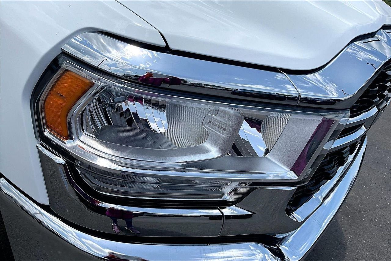 Used 2024 Bright White Clearcoat RAM Big Horn Crew Cab 4x4 8 Box image 33