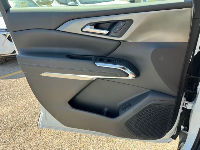 2025 Chevrolet Traverse LT - Photo 21