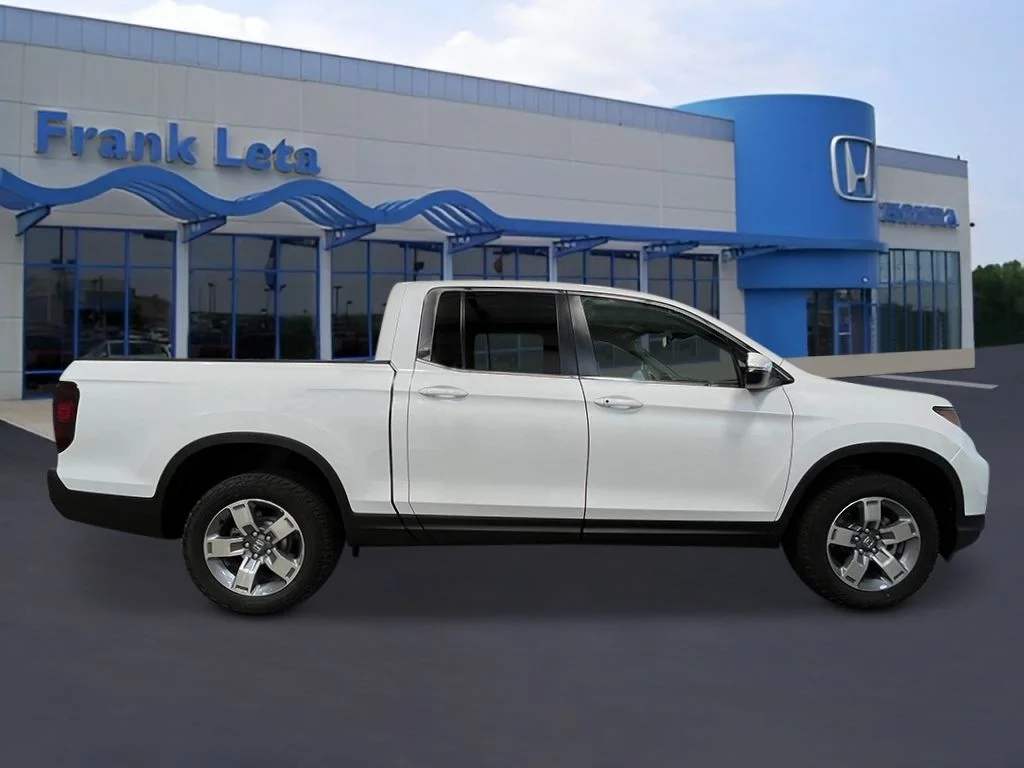 New 2026 Platinum White Honda RTL image 7