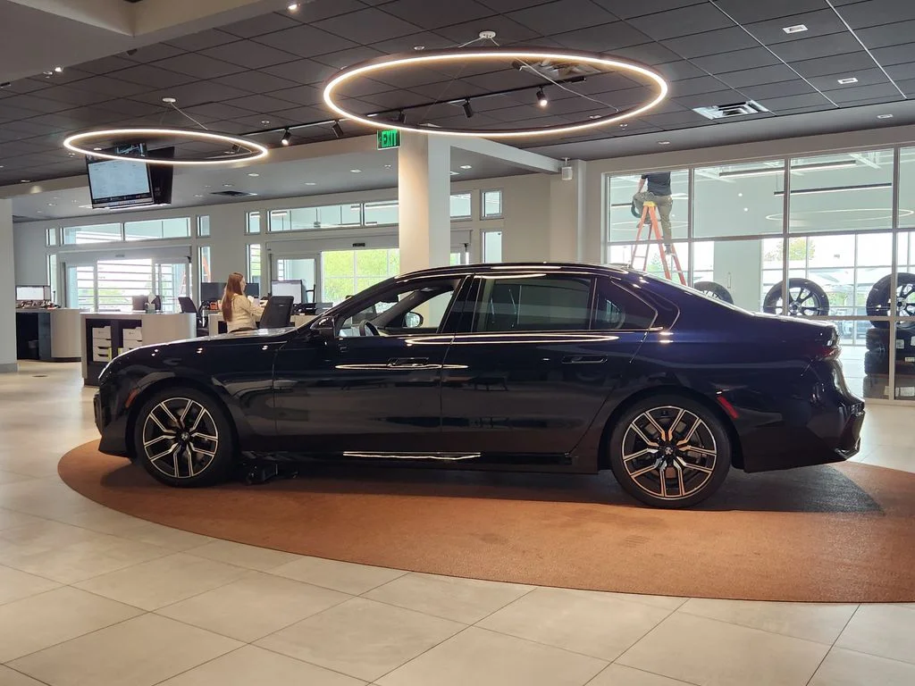 New 2026 Carbon Black Metallic BMW 740i xDrive image 2