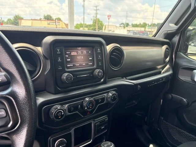 Used 2020 Gray Jeep Sport image 17