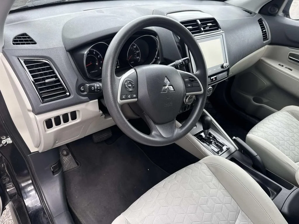 Certified Used 2020 Black Mitsubishi 2.0 SE image 18