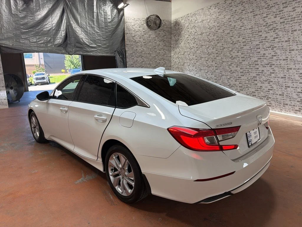 Used 2020 Platinum White Pearl Honda LX image 5