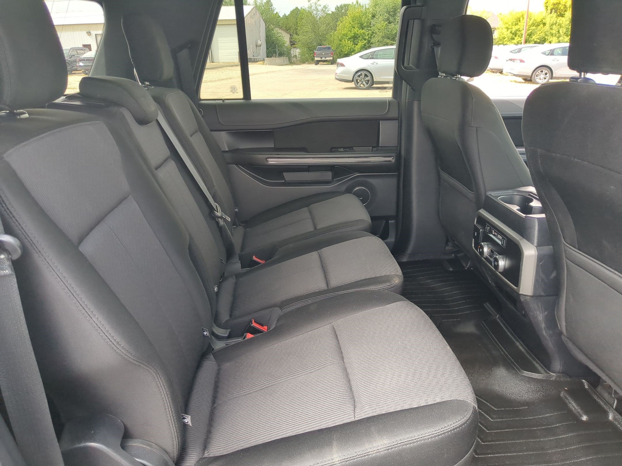 Used 2020 Magnetic Metallic Ford XLT image 31