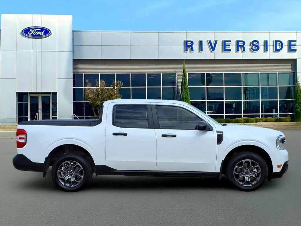 Used 2024 White Ford XLT image 8