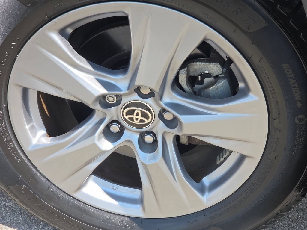 Certified Used 2022 Magnetic Gray Metallic Toyota XLE image 17