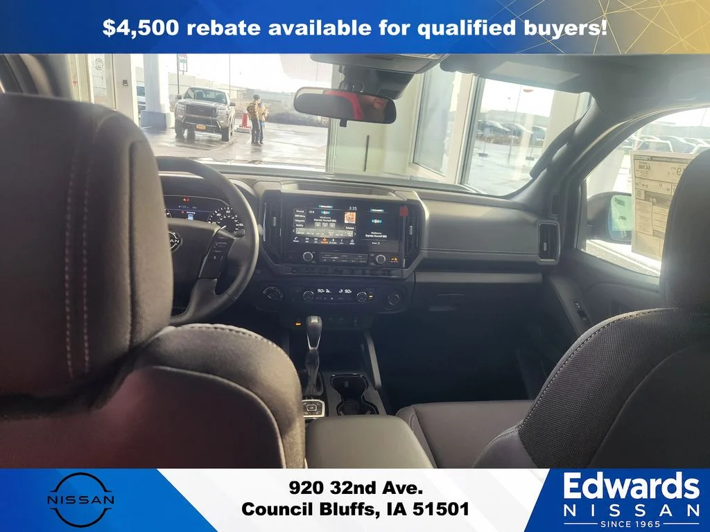 New 2026 Boulder Gray Pearl Nissan Crew Cab SV image 15