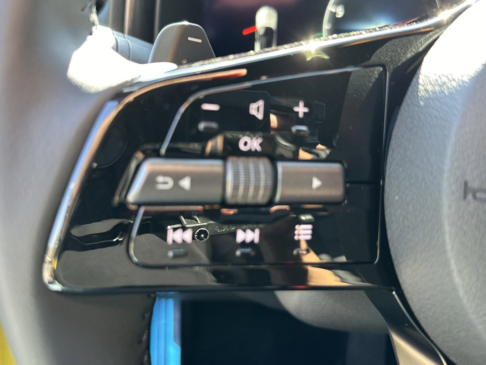 2024 Nissan Z Sport - Photo 22