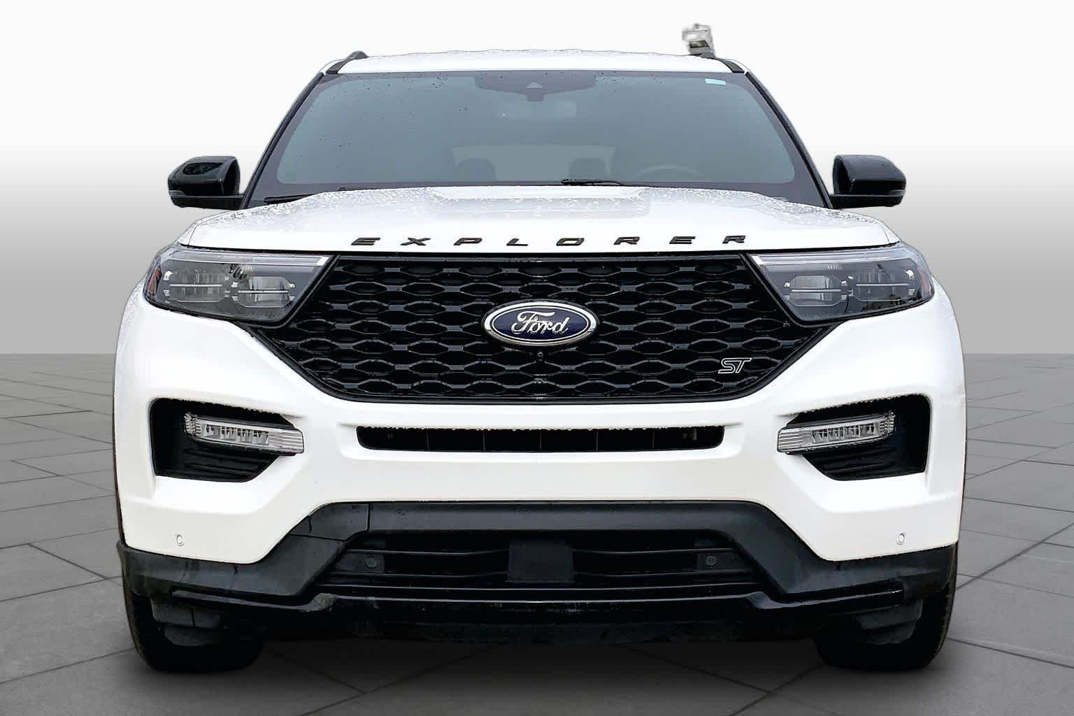 Used 2020 Star White Metallic Tri-Coat Ford ST image 4