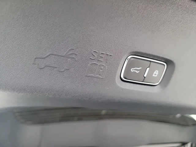 New 2027 Black Metallic Ford Active image 11