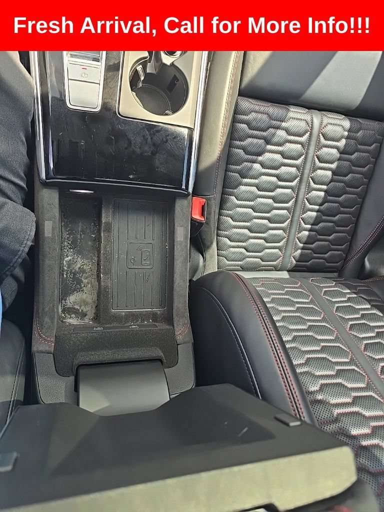 Used 2021  Audi 4.0 TFSI quattro image 17