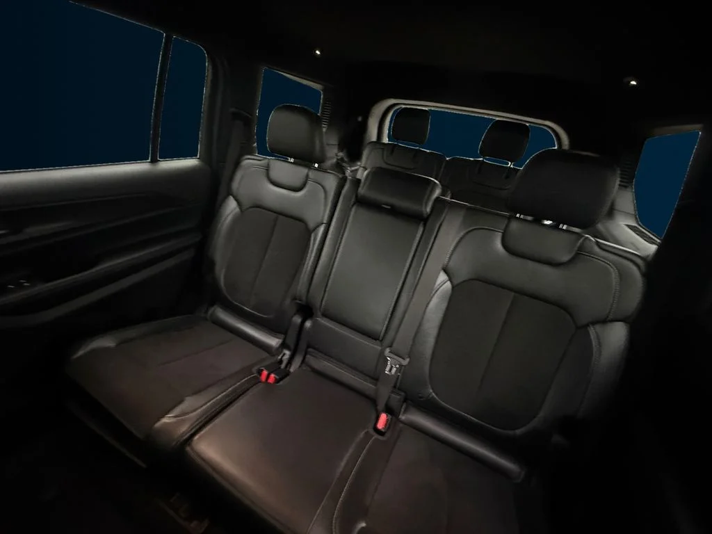 Used 2024 Gray Jeep Altitude image 16