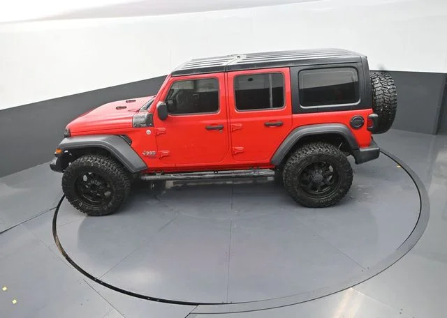 Used 2018 Red Jeep Unlimited Sport image 25