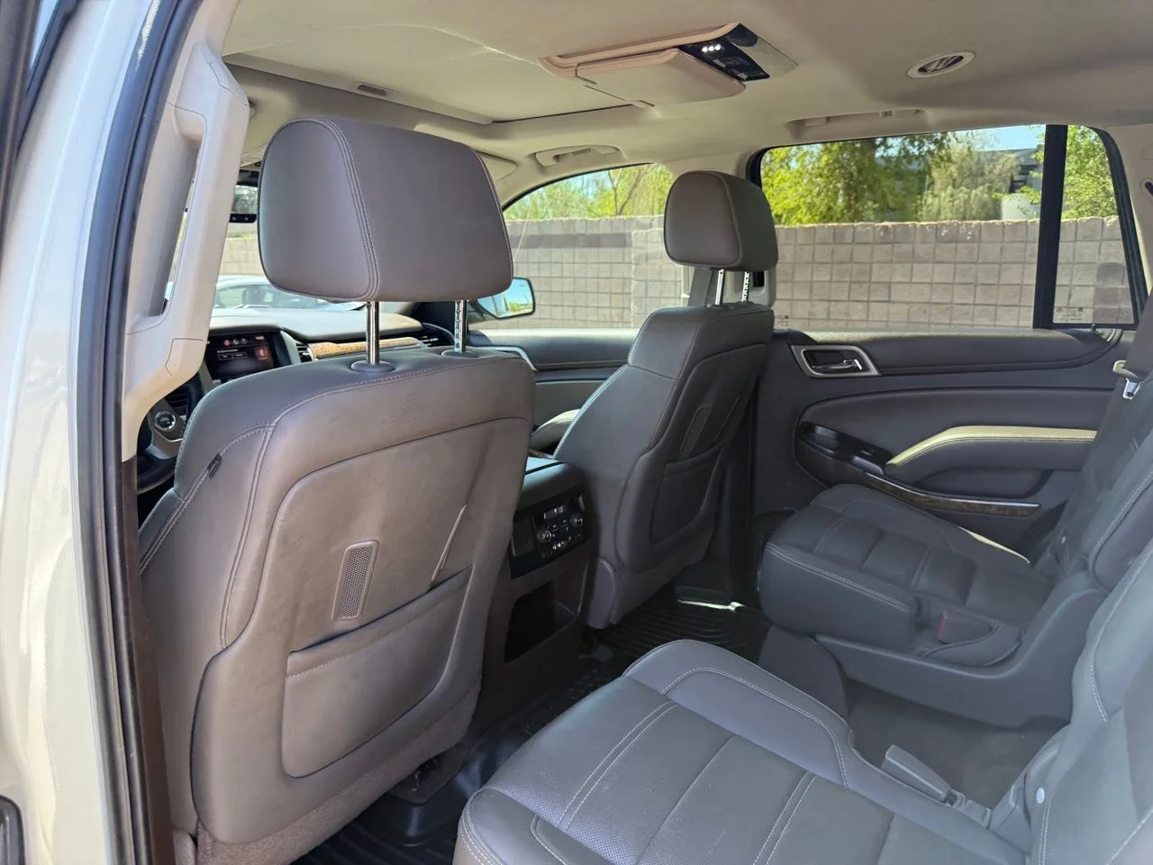 Used 2015 White Diamond Tricoat GMC Denali image 10