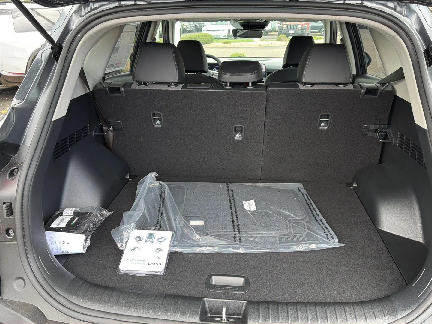 New 2026 Gravity Gray Kia S image 7