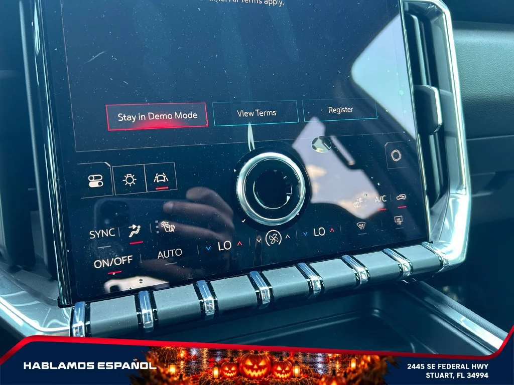 New 2027 Ebony Twilight Metallic GMC Elevation image 30