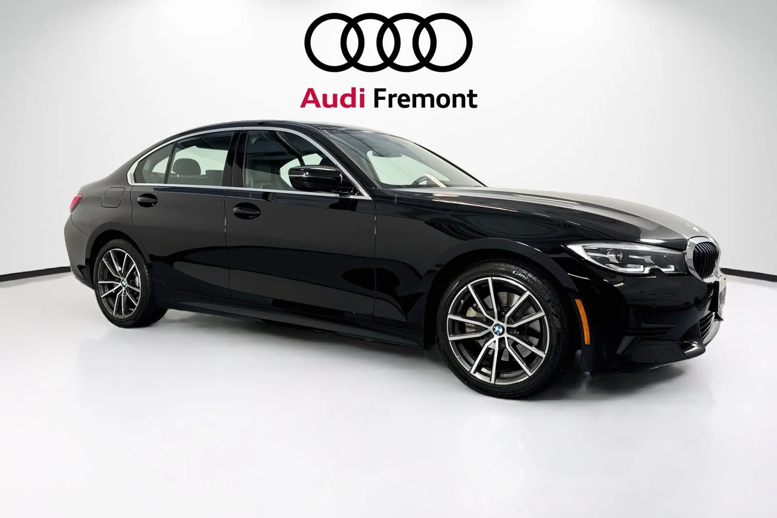 Used 2020 Jet Black BMW 330i image 7