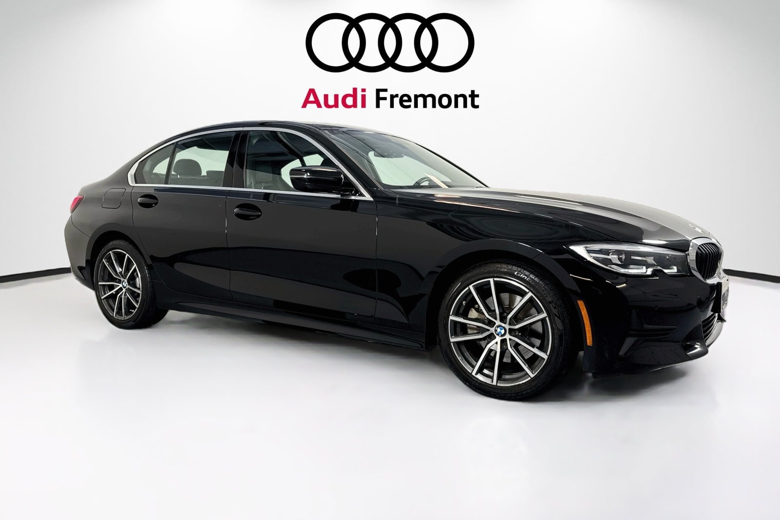 Used 2020 Jet Black BMW 330i image 7