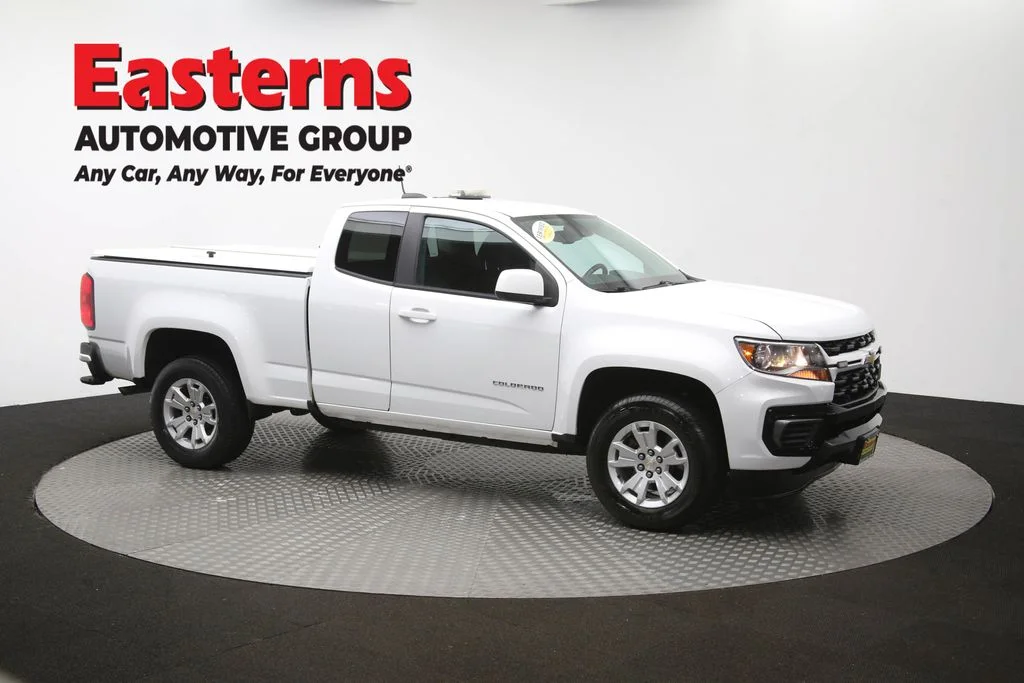 Used 2022 White Chevrolet LT image 44
