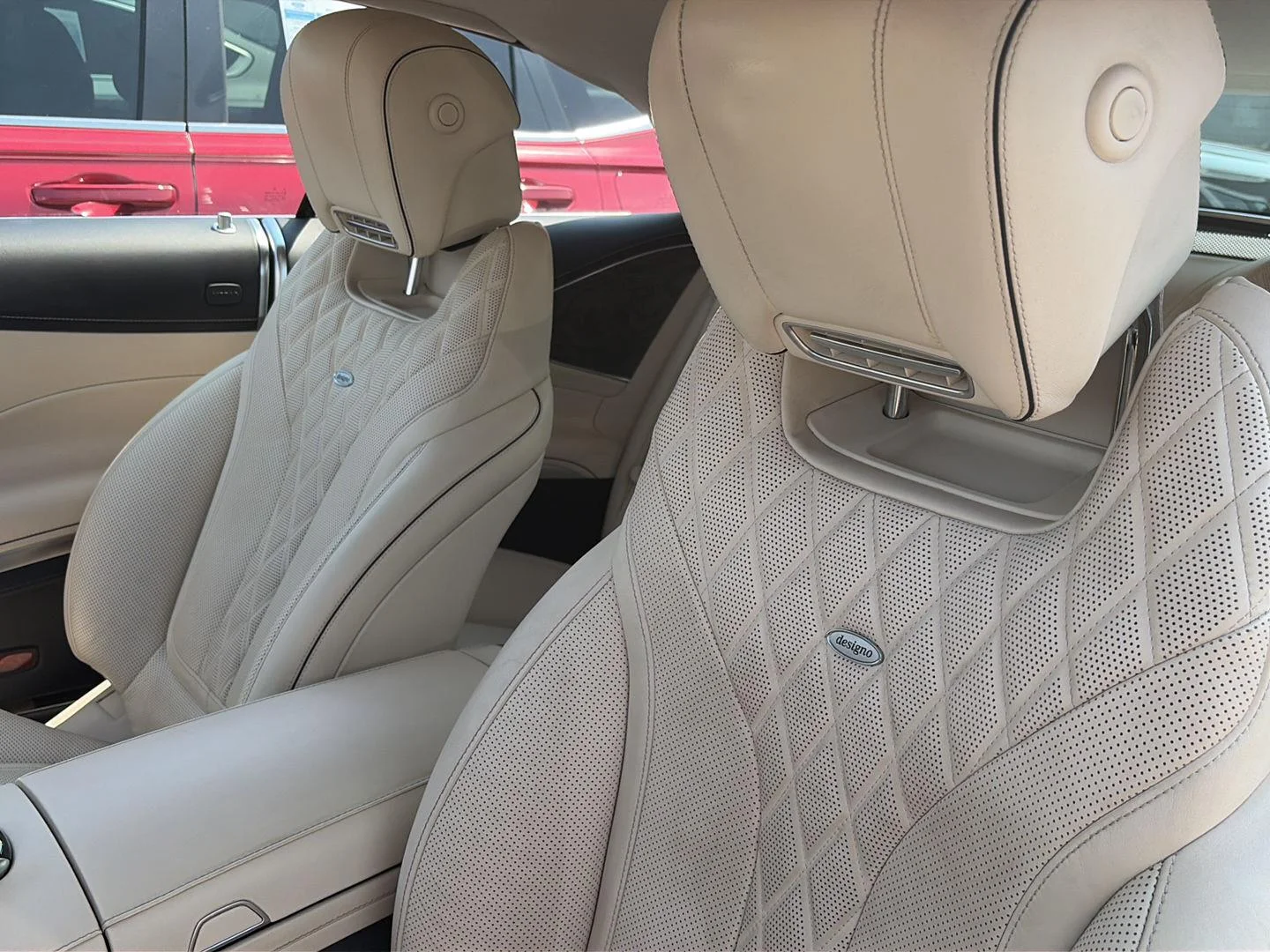 Used 2018 designo Diamond White Metallic Mercedes-Benz S 560 image 38