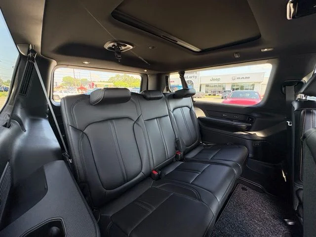 New 2026 High Gloss Black Exterior Paint Jeep  image 15